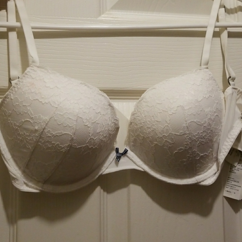Gilly Hicks Bra nwot